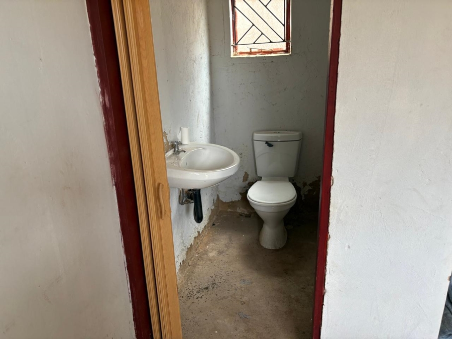 2 Bedroom Property for Sale in Soshanguve S Gauteng