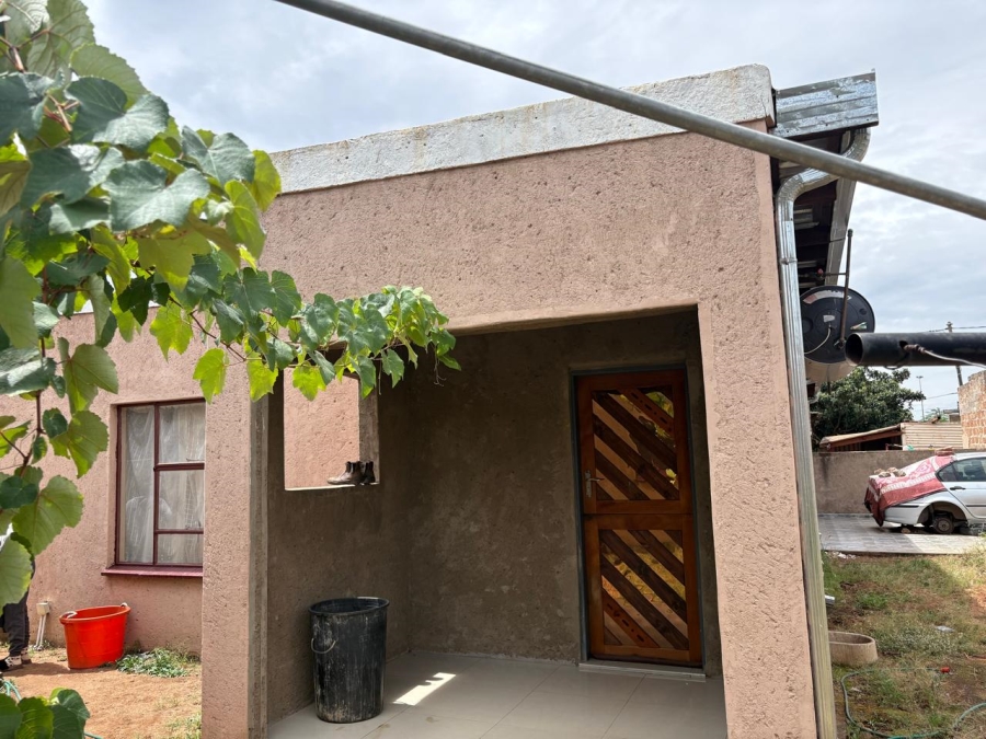 2 Bedroom Property for Sale in Soshanguve S Gauteng
