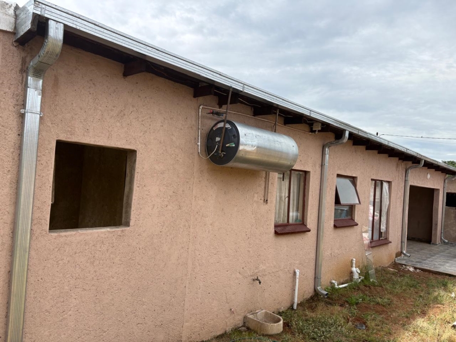 2 Bedroom Property for Sale in Soshanguve S Gauteng
