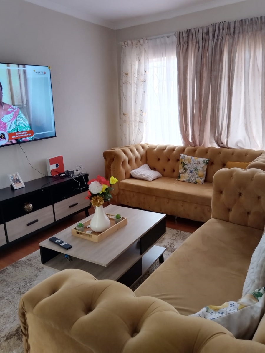 To Let 3 Bedroom Property for Rent in Birch Acres Gauteng