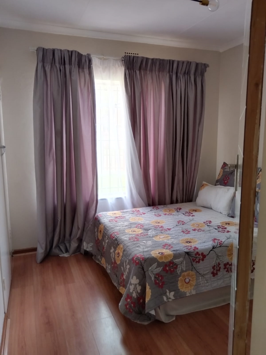 To Let 3 Bedroom Property for Rent in Birch Acres Gauteng