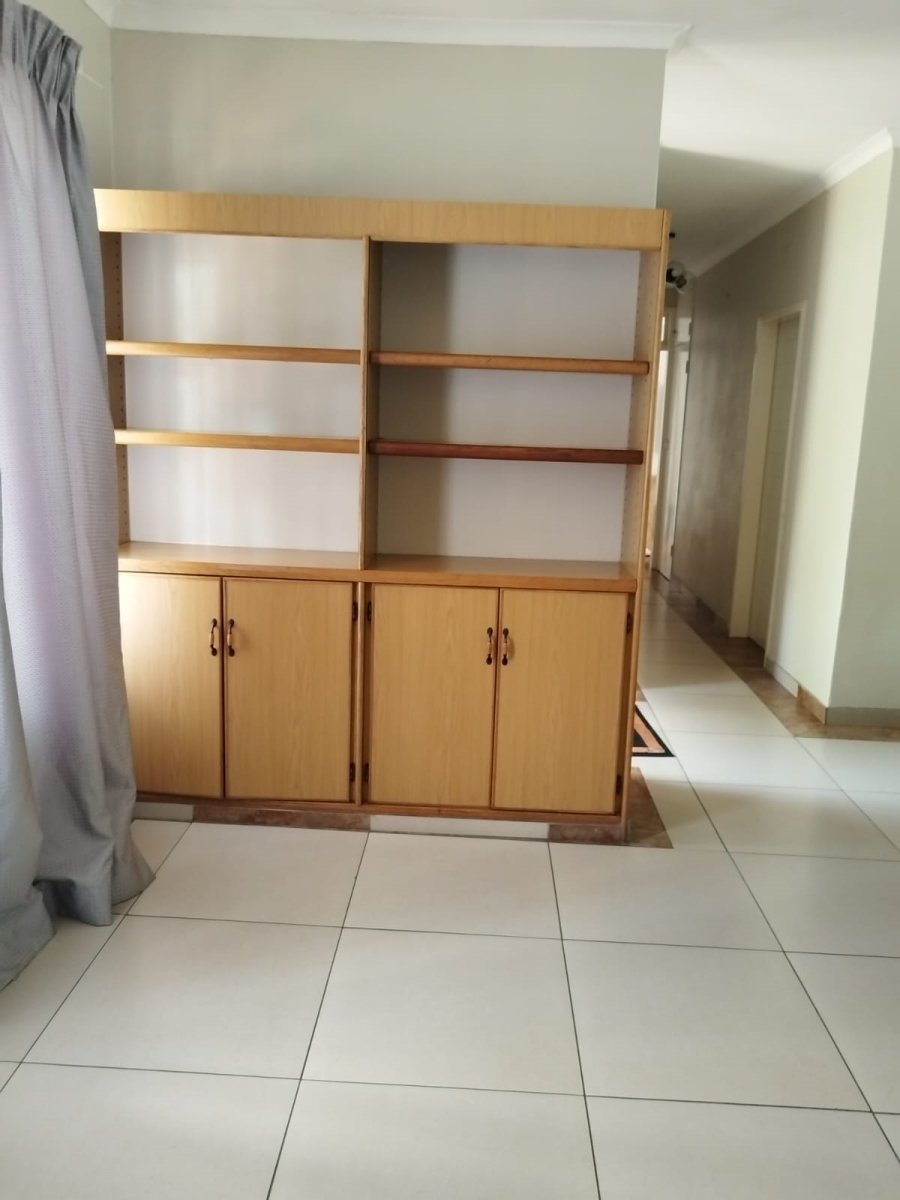 To Let 3 Bedroom Property for Rent in Birch Acres Gauteng