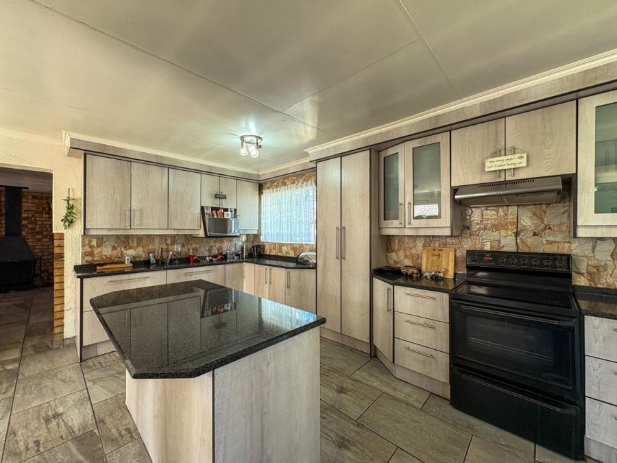 4 Bedroom Property for Sale in Brakpan North Gauteng