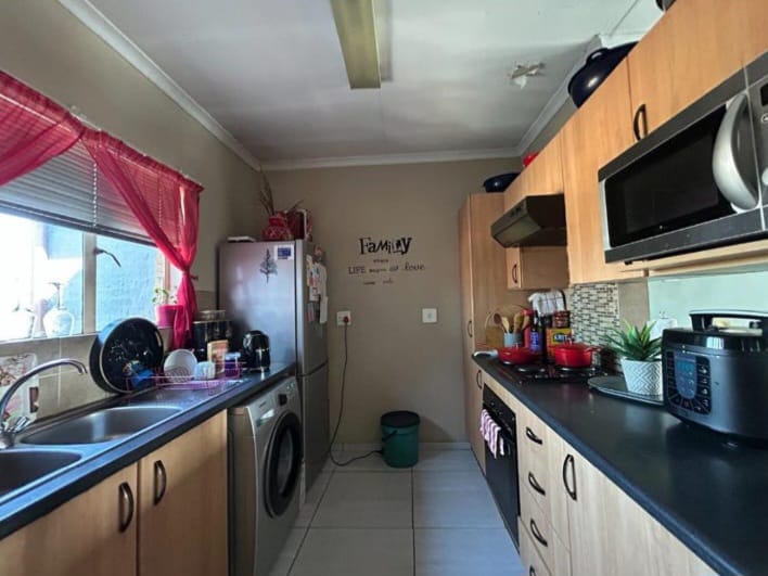 2 Bedroom Property for Sale in Birchleigh Gauteng