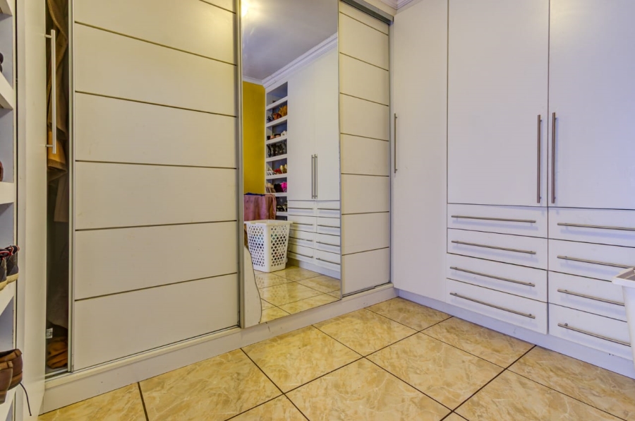 3 Bedroom Property for Sale in Birchleigh Gauteng