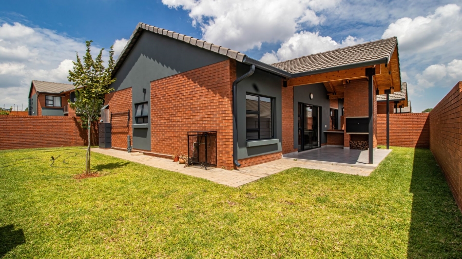3 Bedroom Property for Sale in Olympus AH Gauteng