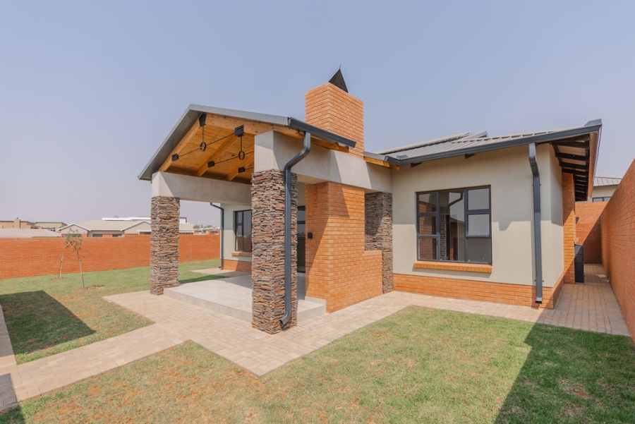3 Bedroom Property for Sale in Six Fountains Residential Estate Gauteng
