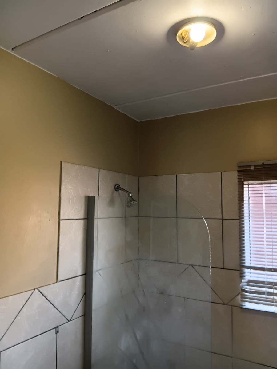 2 Bedroom Property for Sale in Clarina Gauteng