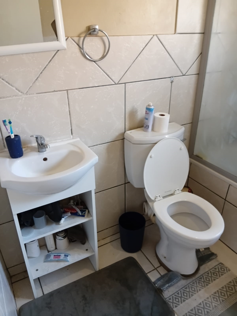 2 Bedroom Property for Sale in Clarina Gauteng