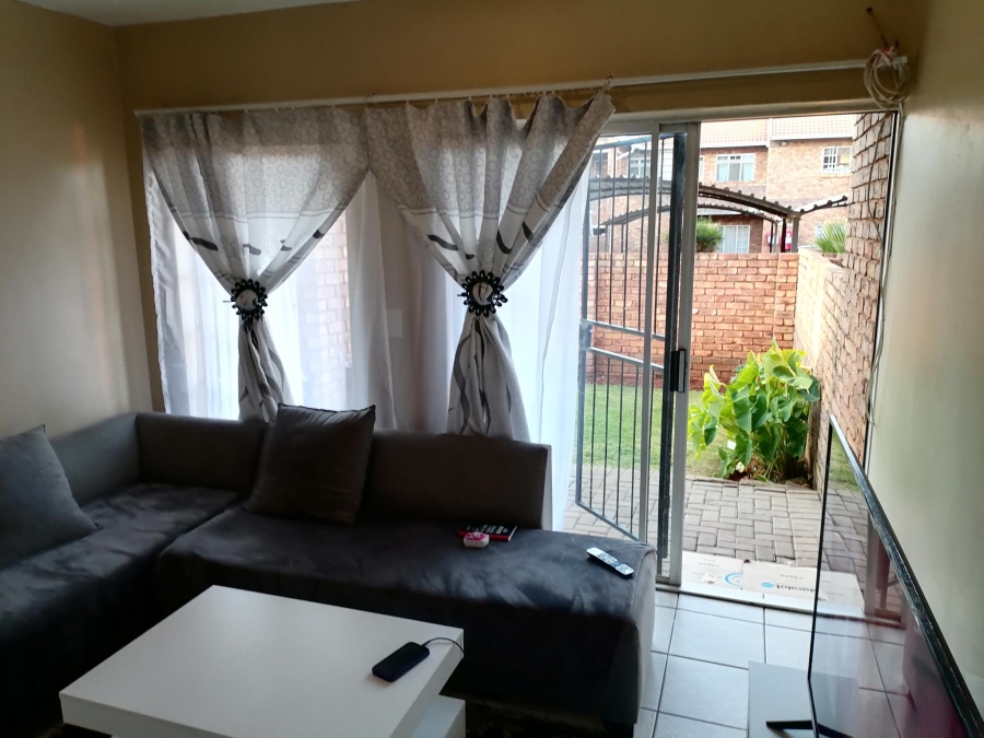 2 Bedroom Property for Sale in Clarina Gauteng