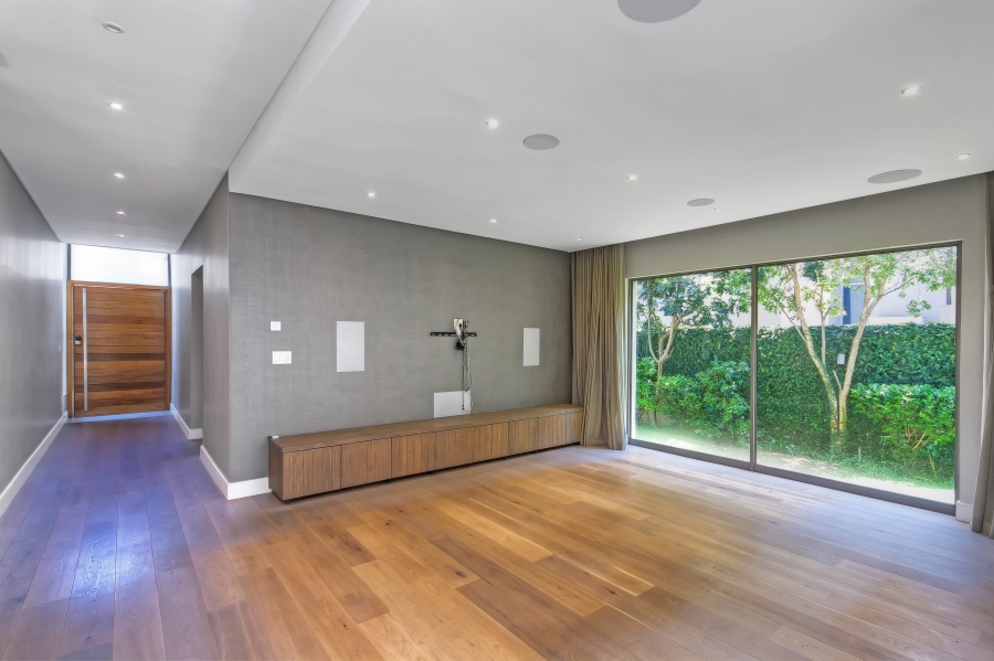 5 Bedroom Property for Sale in Morningside Gauteng