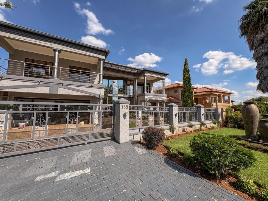 5 Bedroom Property for Sale in Helderwyk Gauteng