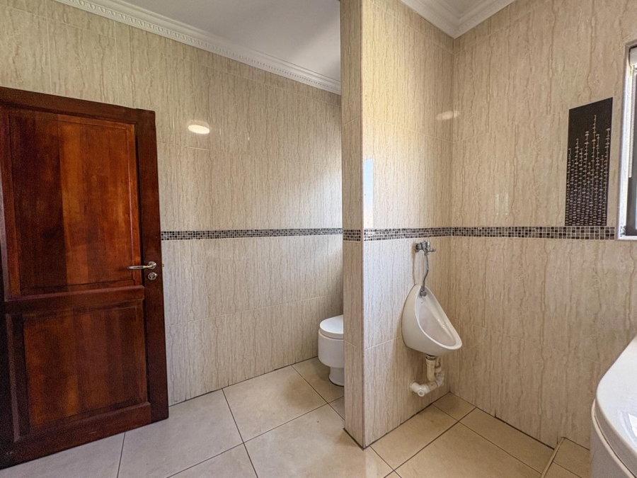 5 Bedroom Property for Sale in Helderwyk Gauteng