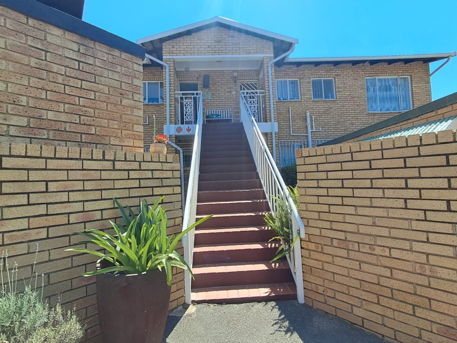 3 Bedroom Property for Sale in Birchleigh Gauteng