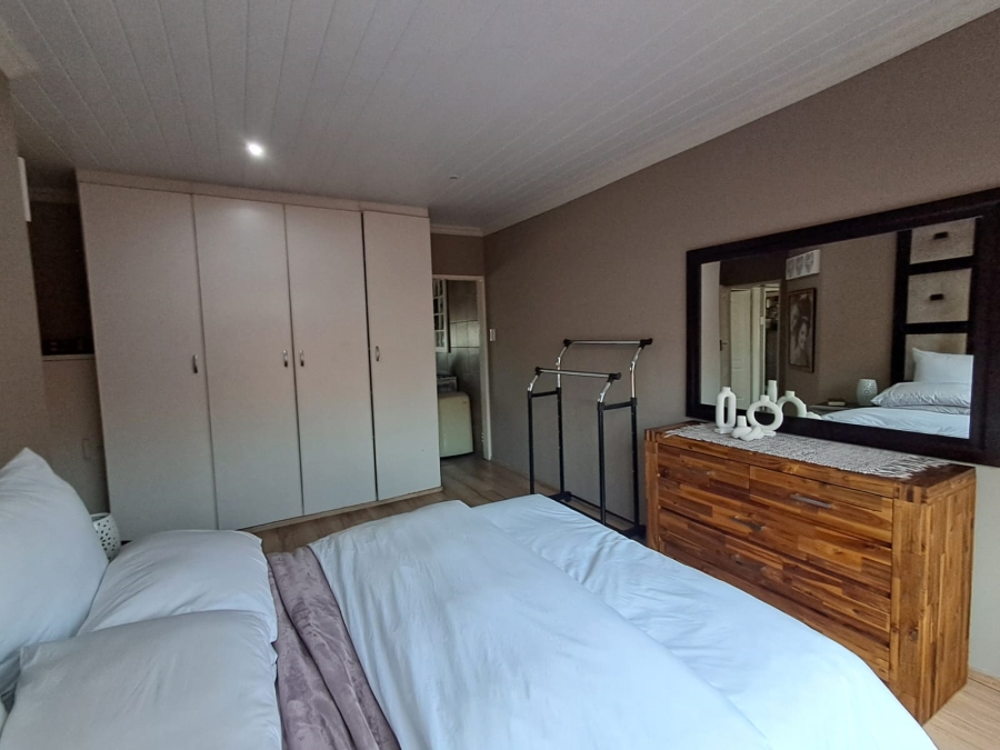 3 Bedroom Property for Sale in Birchleigh Gauteng