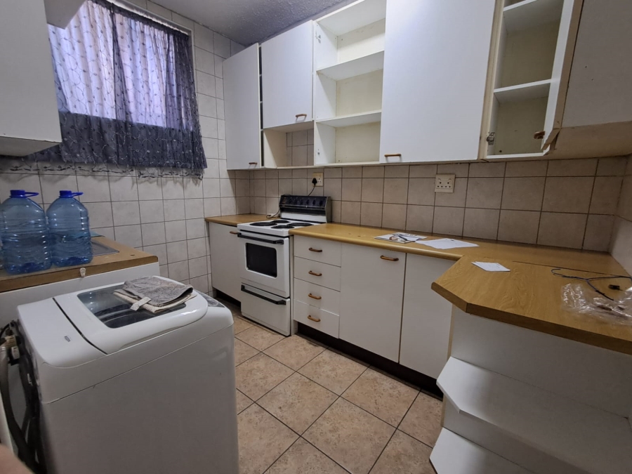 2 Bedroom Property for Sale in Edleen Gauteng