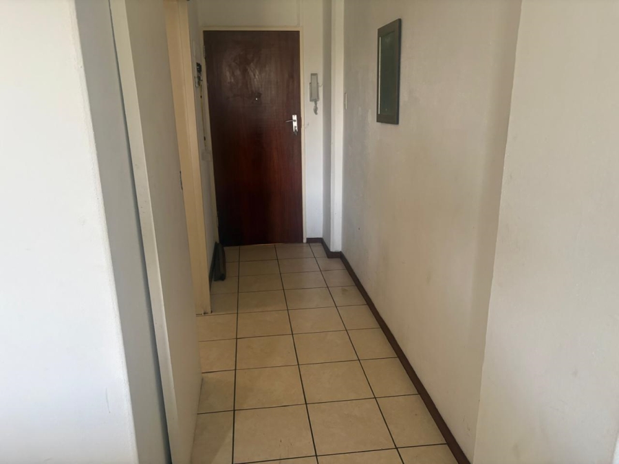 1 Bedroom Property for Sale in La Montagne Gauteng