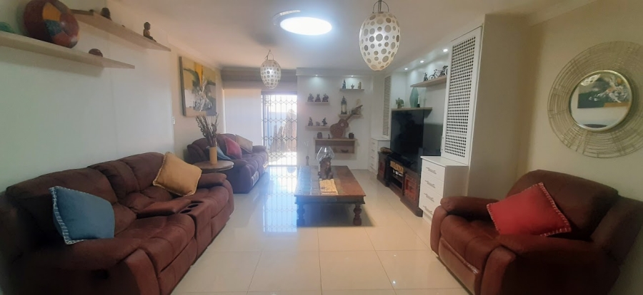 3 Bedroom Property for Sale in Birchleigh Gauteng