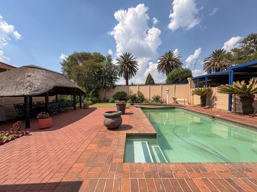 3 Bedroom Property for Sale in Brenthurst Gauteng