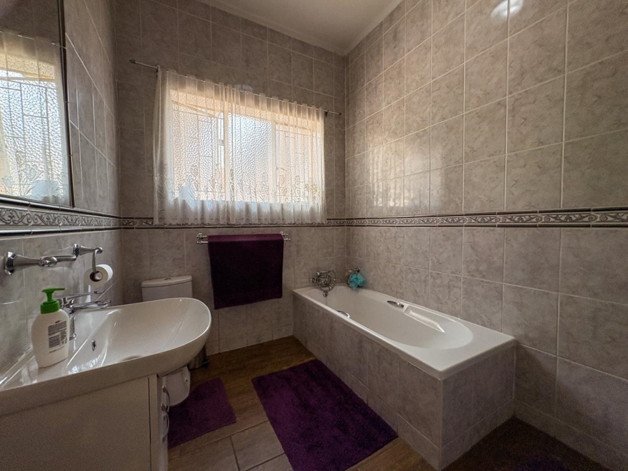 3 Bedroom Property for Sale in Brenthurst Gauteng