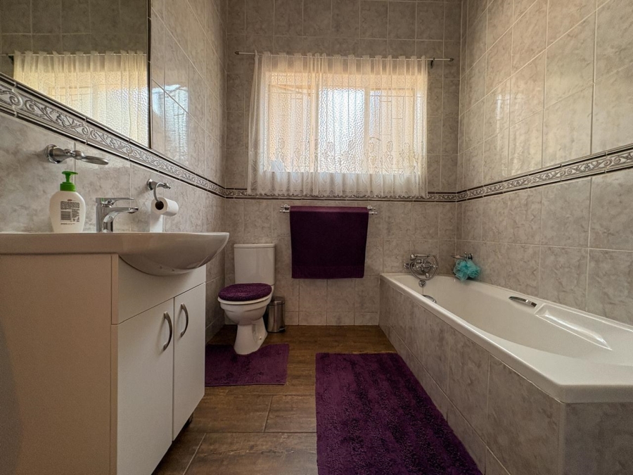 3 Bedroom Property for Sale in Brenthurst Gauteng