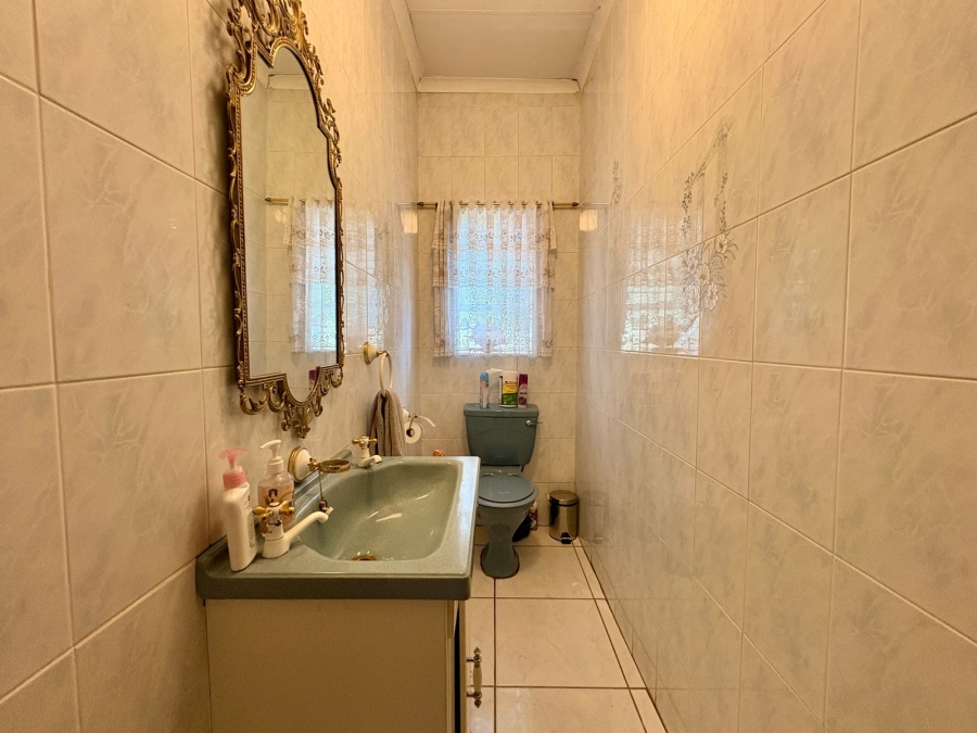 4 Bedroom Property for Sale in Larrendale Gauteng