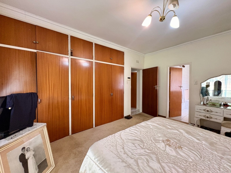 4 Bedroom Property for Sale in Larrendale Gauteng