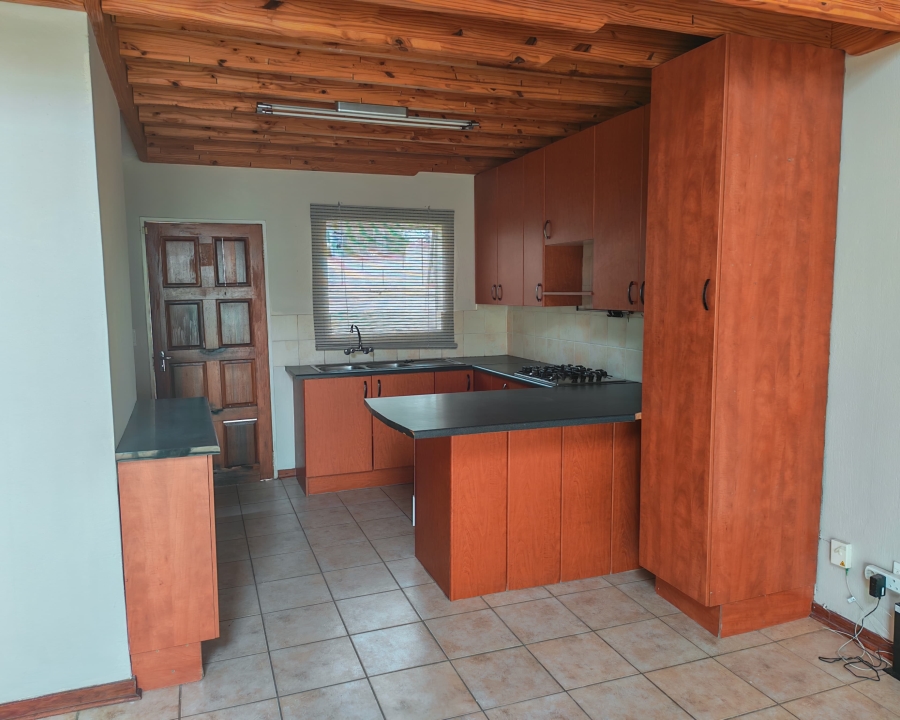 To Let 3 Bedroom Property for Rent in Heuwelsig Estate Gauteng