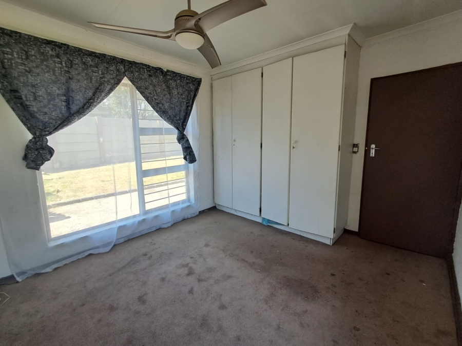 1 Bedroom Property for Sale in Terenure Gauteng