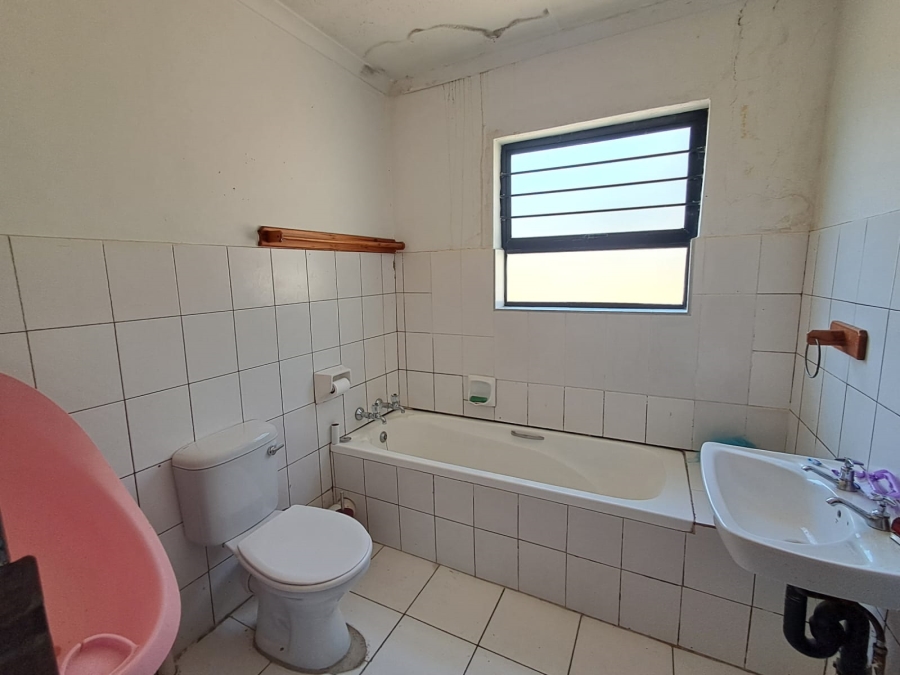 1 Bedroom Property for Sale in Terenure Gauteng