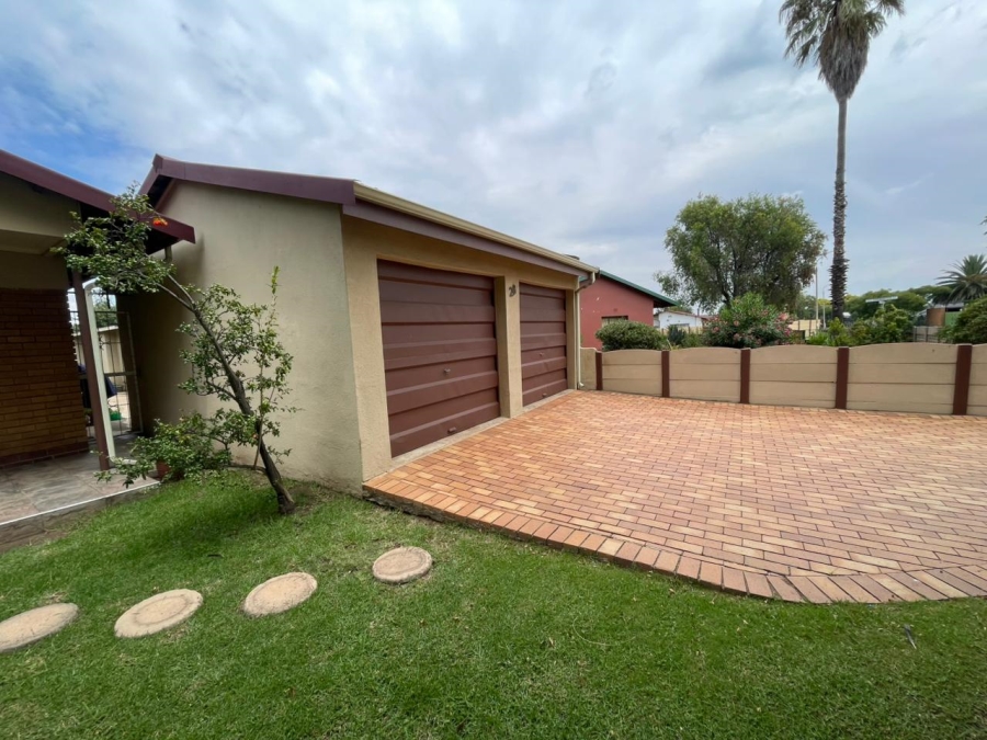 3 Bedroom Property for Sale in Van Dyk Park Gauteng