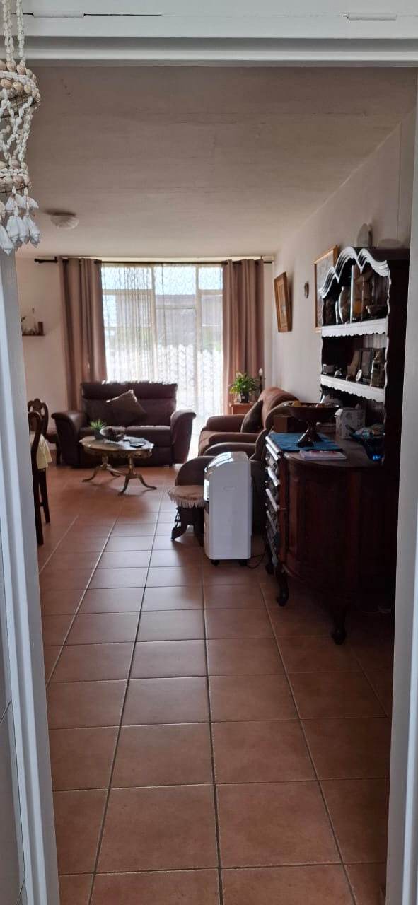 2 Bedroom Property for Sale in Vanderbijlpark SW 1 Gauteng