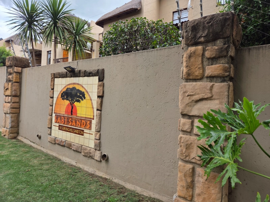 2 Bedroom Property for Sale in Sunninghill Gauteng