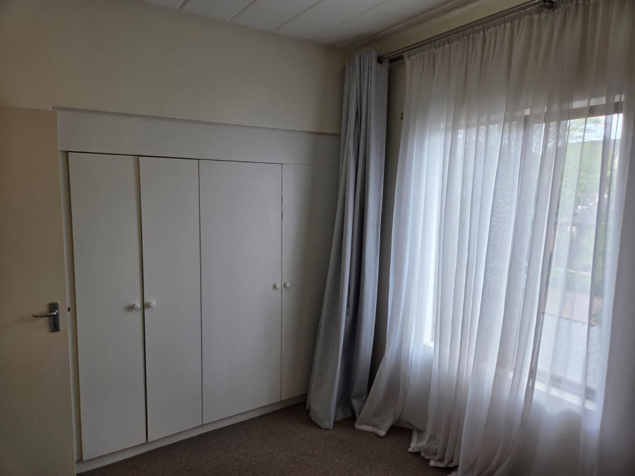 2 Bedroom Property for Sale in Sunninghill Gauteng