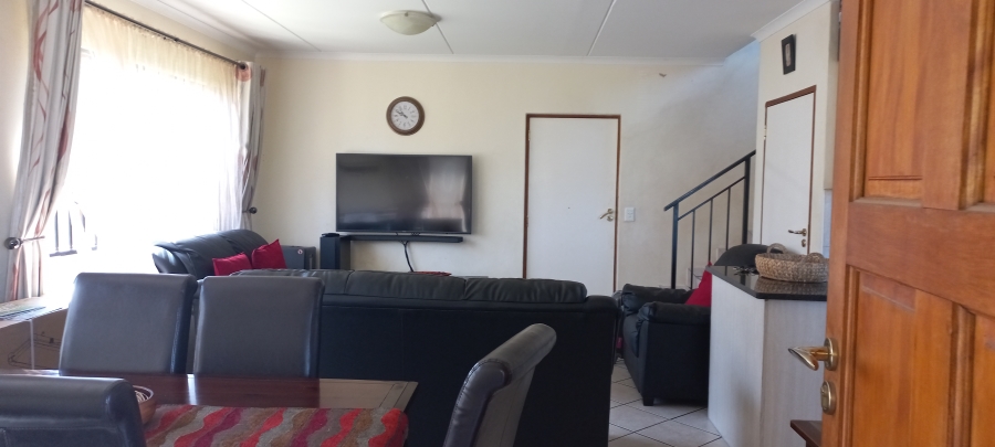 To Let 3 Bedroom Property for Rent in Arundo Estate Gauteng