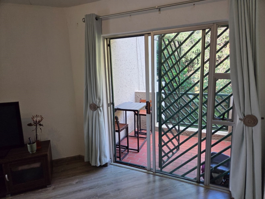 1 Bedroom Property for Sale in Bryanston Gauteng