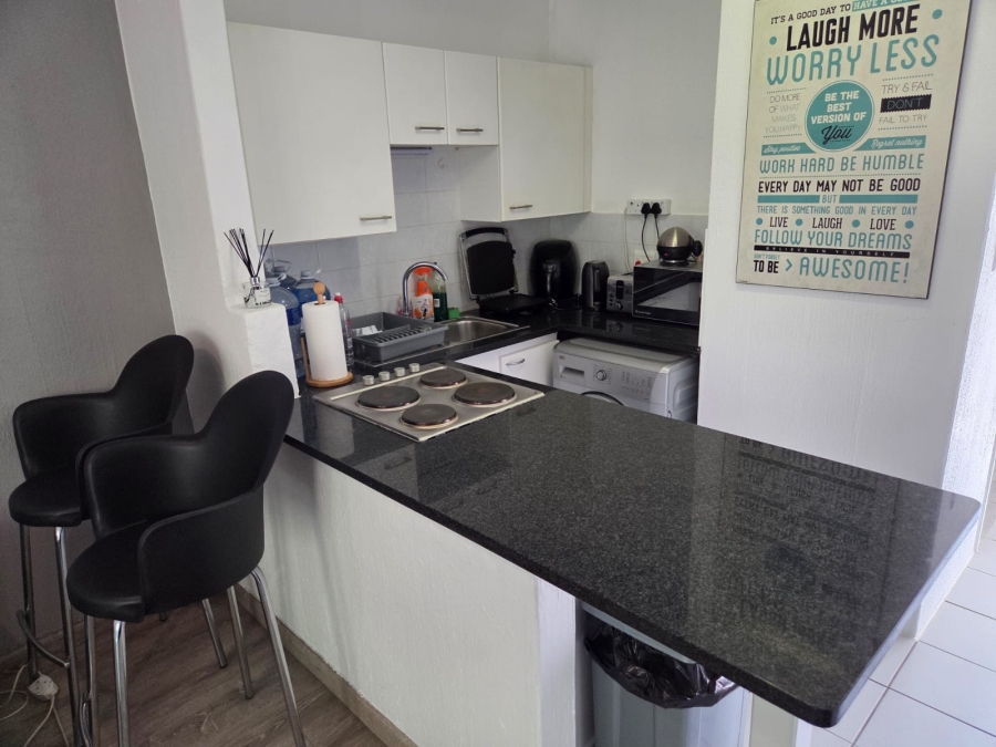 1 Bedroom Property for Sale in Bryanston Gauteng