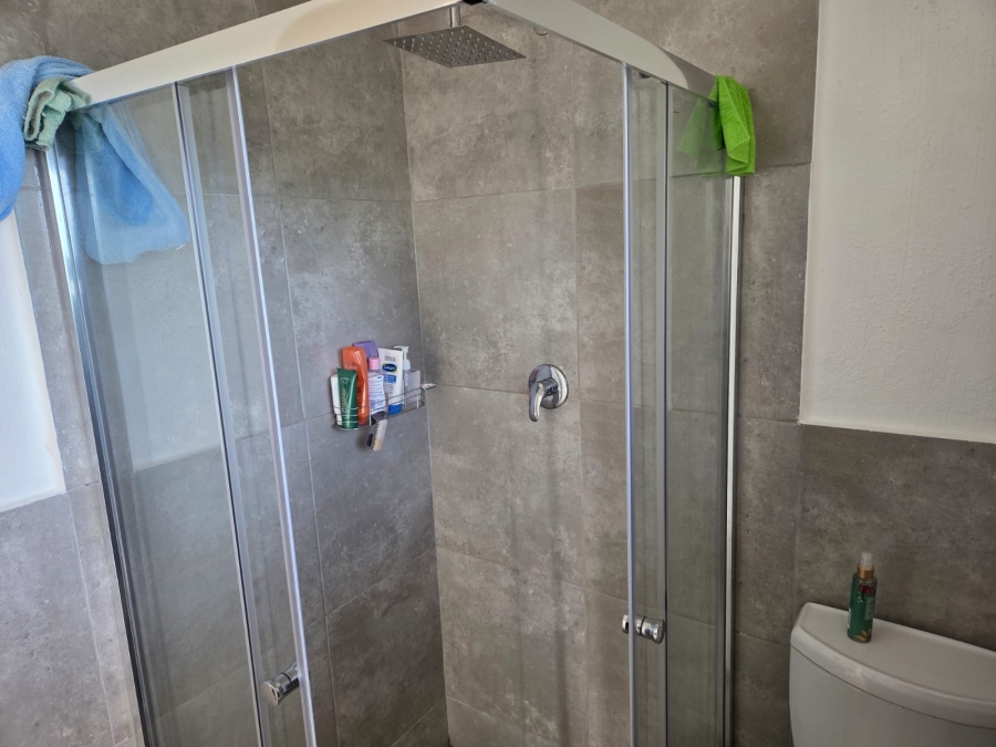 1 Bedroom Property for Sale in Bryanston Gauteng