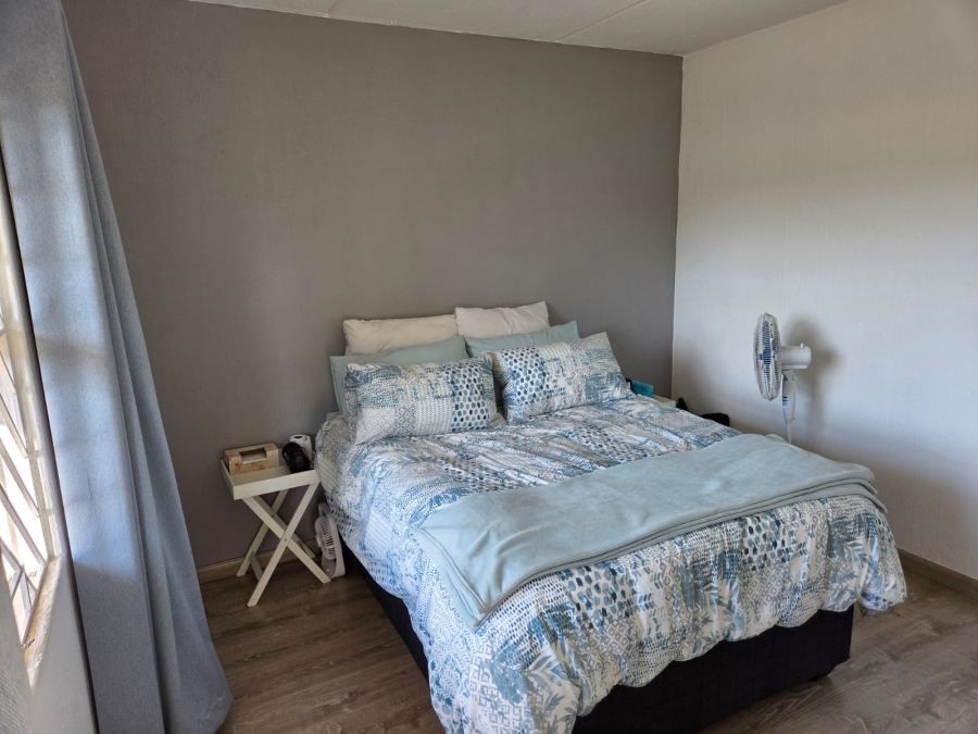 1 Bedroom Property for Sale in Bryanston Gauteng