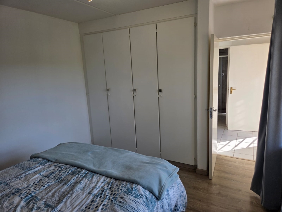 1 Bedroom Property for Sale in Bryanston Gauteng