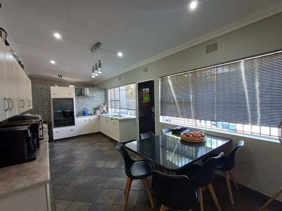 3 Bedroom Property for Sale in Vanderbijlpark SW 5 Gauteng