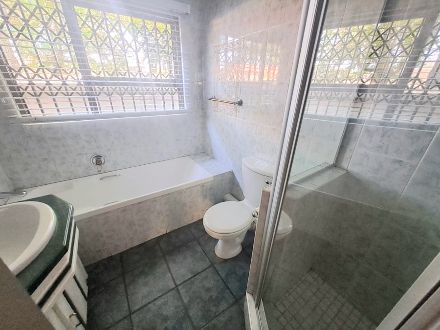 4 Bedroom Property for Sale in Three Rivers Gauteng