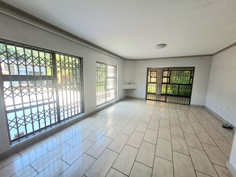 4 Bedroom Property for Sale in Three Rivers Gauteng