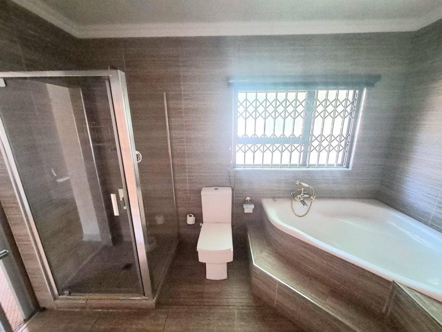 4 Bedroom Property for Sale in Three Rivers Gauteng