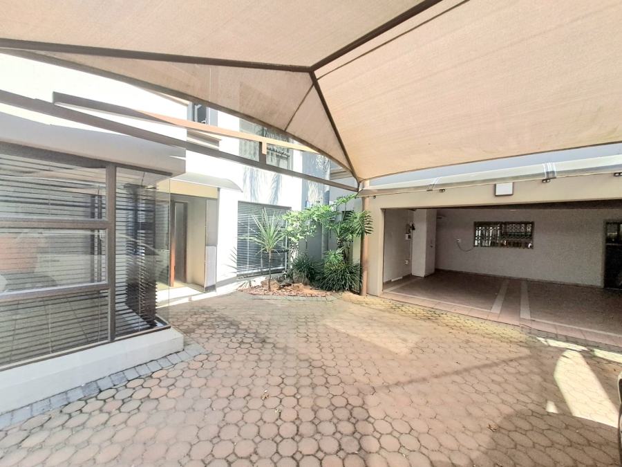 4 Bedroom Property for Sale in Three Rivers Gauteng
