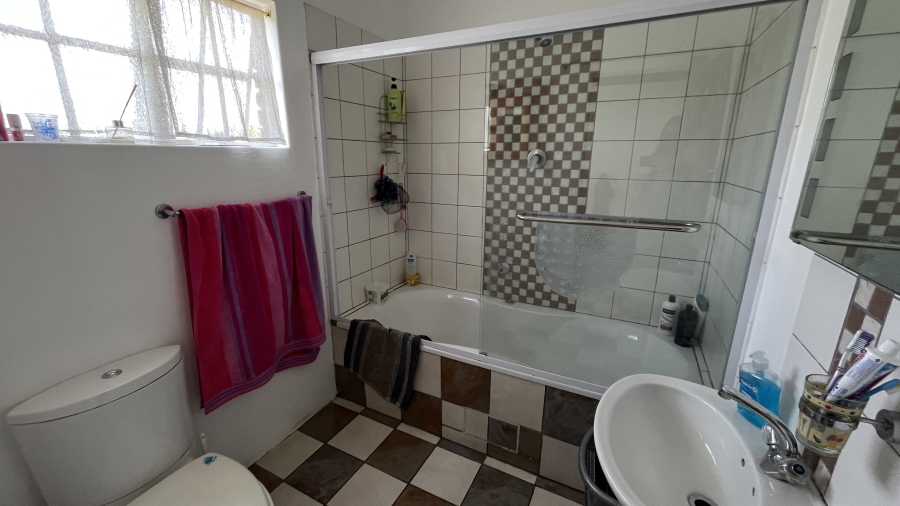 5 Bedroom Property for Sale in Benoni AH Gauteng