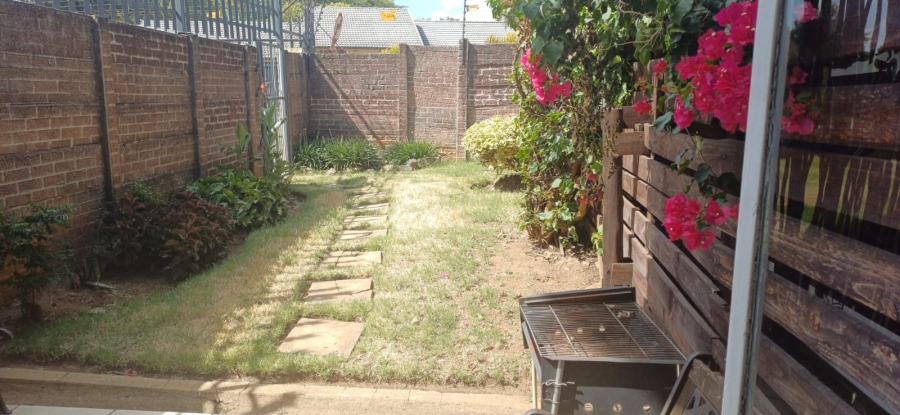 2 Bedroom Property for Sale in Darrenwood Gauteng