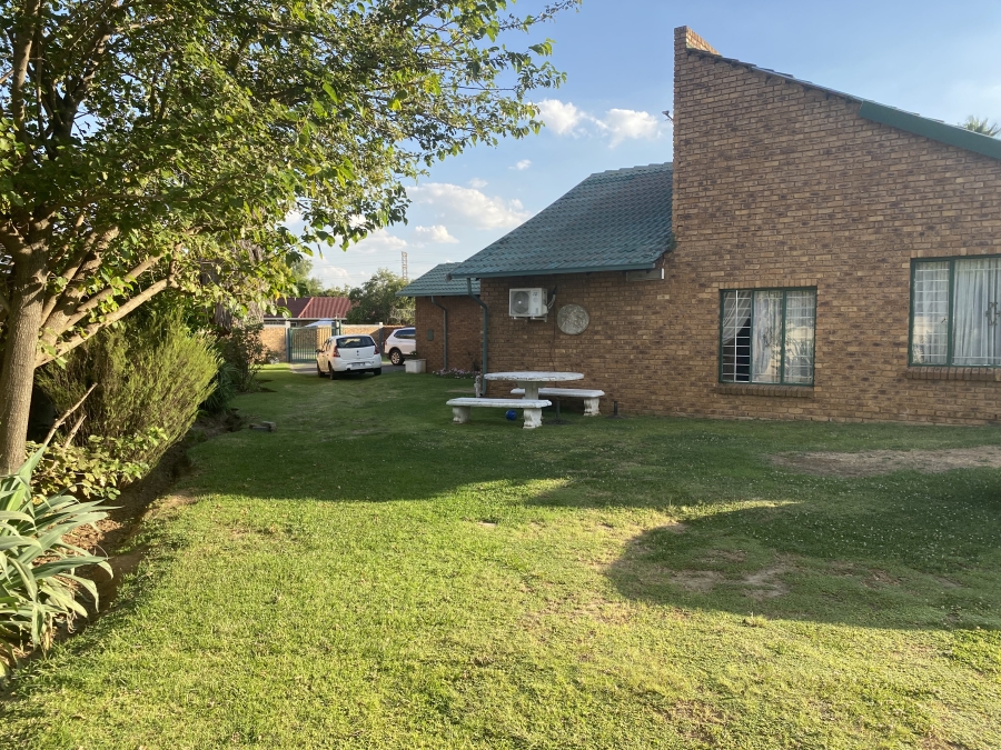 4 Bedroom Property for Sale in  Dalpark Ext 11 Gauteng