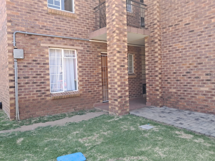 2 Bedroom Property for Sale in Comet Gauteng