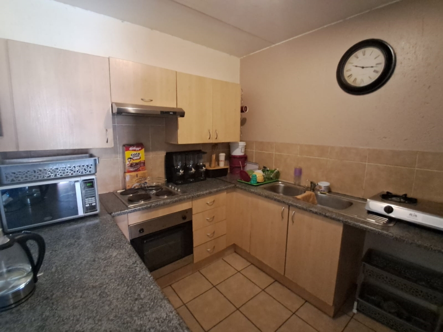 2 Bedroom Property for Sale in Comet Gauteng